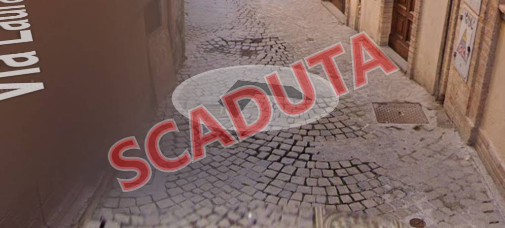 negozio in vendita a Tolentino