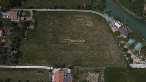 ufficio in vendita a Tolentino in zona Ributino