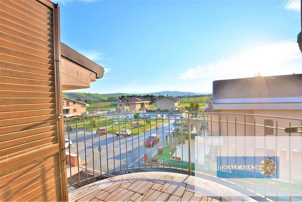 appartamento in vendita a Tolentino in zona Rancia