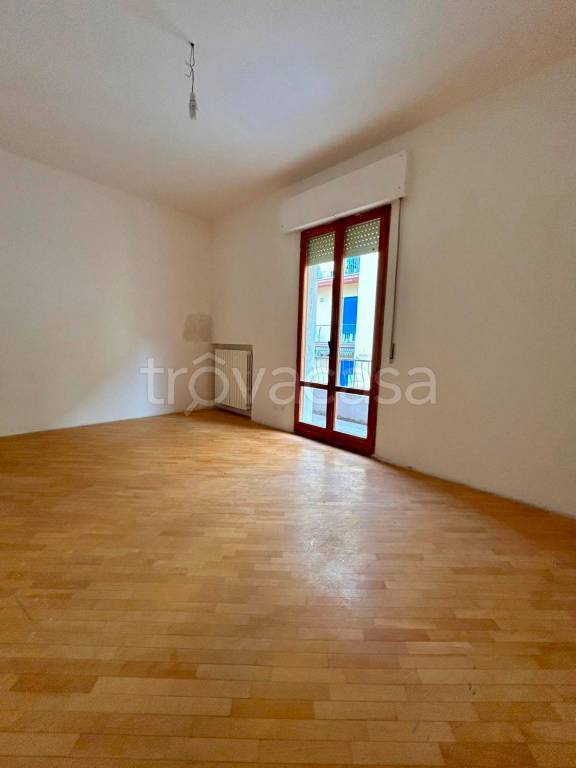 appartamento in vendita a Tolentino in zona Le Grazie