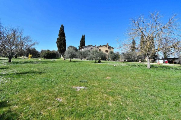 appartamento in vendita a Tolentino in zona Le Grazie