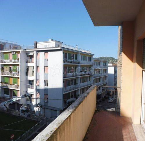 appartamento in vendita a Tolentino in zona Le Grazie