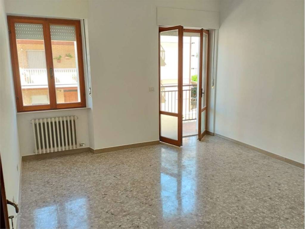 appartamento in vendita a Tolentino in zona Pace