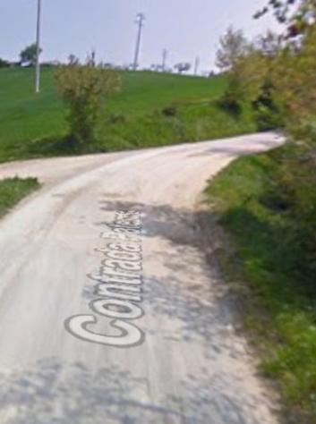 casa indipendente in vendita a Tolentino