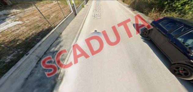 terreno industriale in vendita a Tolentino in zona Le Grazie