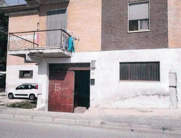 negozio in vendita a Tolentino