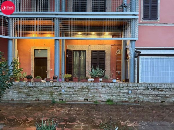 appartamento in vendita a Tolentino in zona Pace