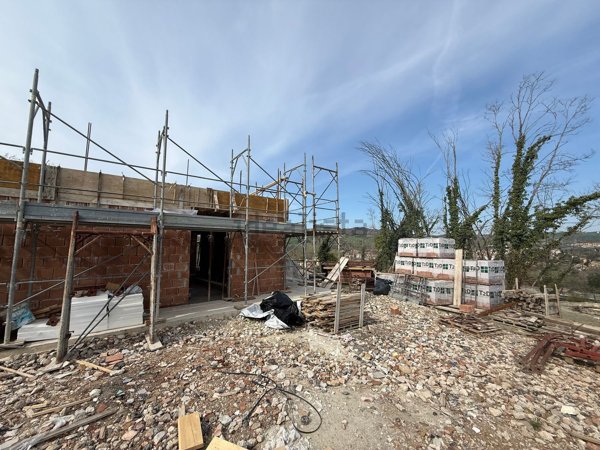 casa indipendente in vendita a Tolentino