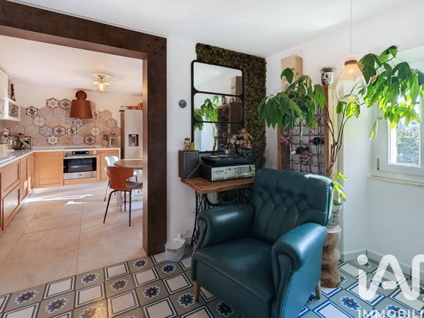 casa indipendente in vendita a Tolentino