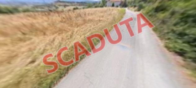 terreno edificabile in vendita a Tolentino in zona Paterno