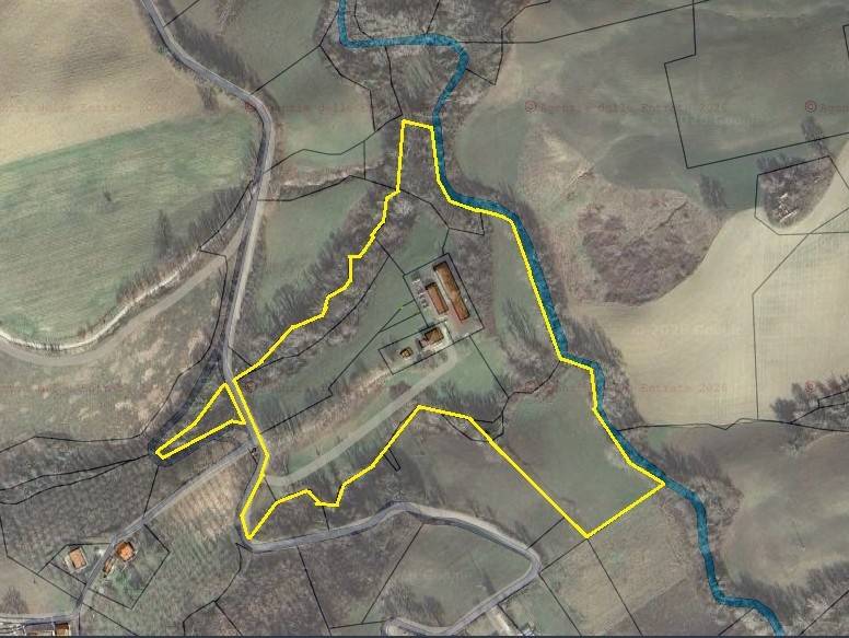 casa indipendente in vendita a Tolentino in zona Le Grazie