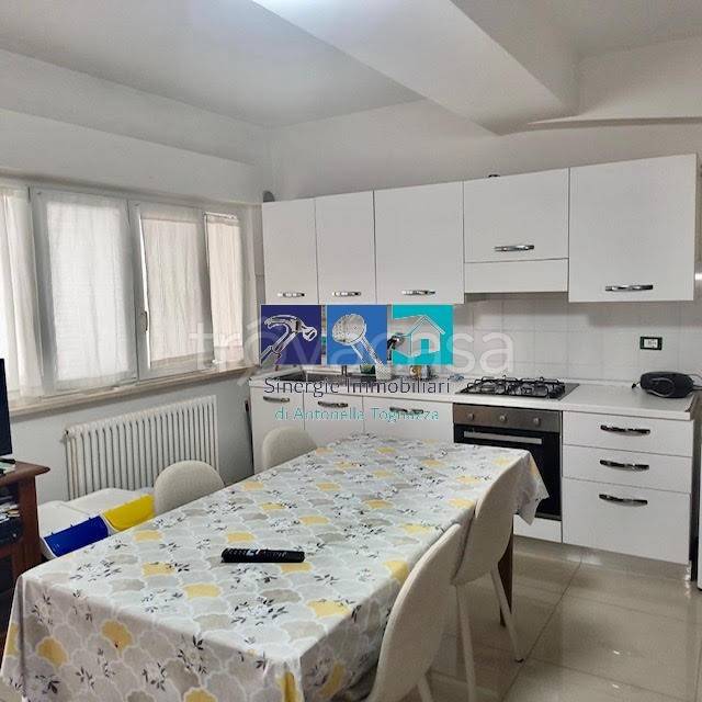 appartamento in vendita a Tolentino in zona Le Grazie
