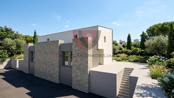 casa indipendente in vendita a Tolentino in zona Le Grazie