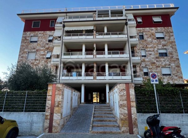 appartamento in vendita a Tolentino in zona Asinina
