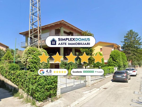 appartamento in vendita a Tolentino in zona Vaglie