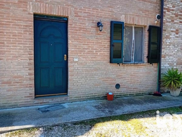 appartamento in vendita a Treia in zona Passo di Treia
