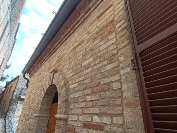 casa indipendente in vendita a Treia