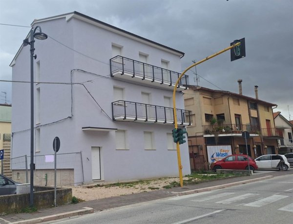 appartamento in vendita a Treia in zona Passo di Treia