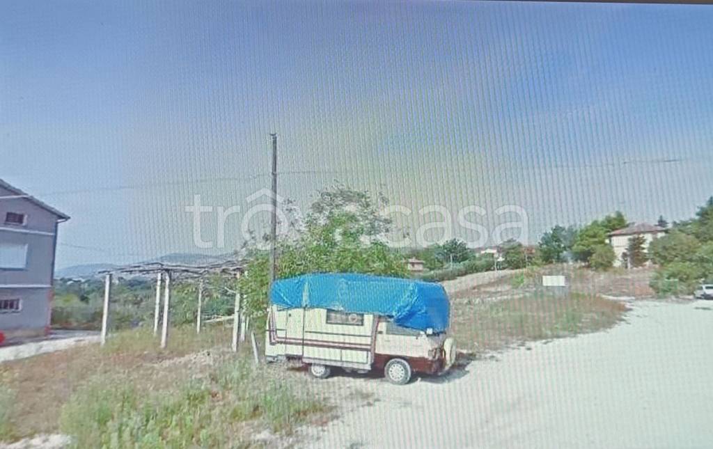 casa indipendente in vendita a Treia