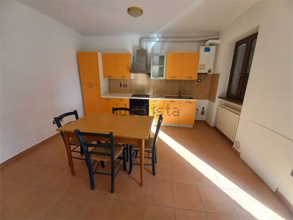 appartamento in vendita a Treia in zona Passo di Treia