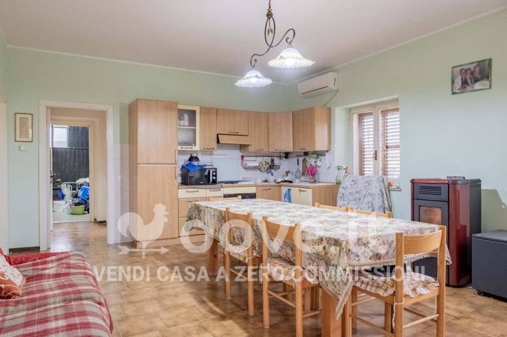 casa indipendente in vendita a Treia