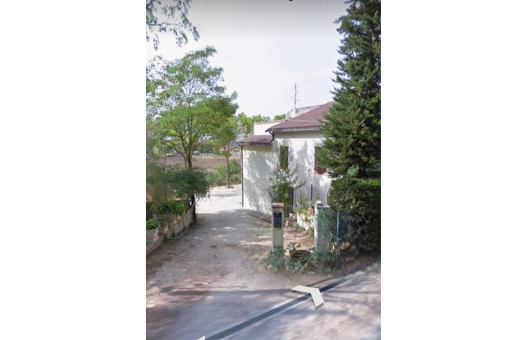 casa indipendente in vendita a Treia in zona Passo di Treia