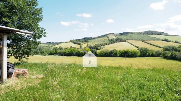 casa indipendente in vendita a Treia