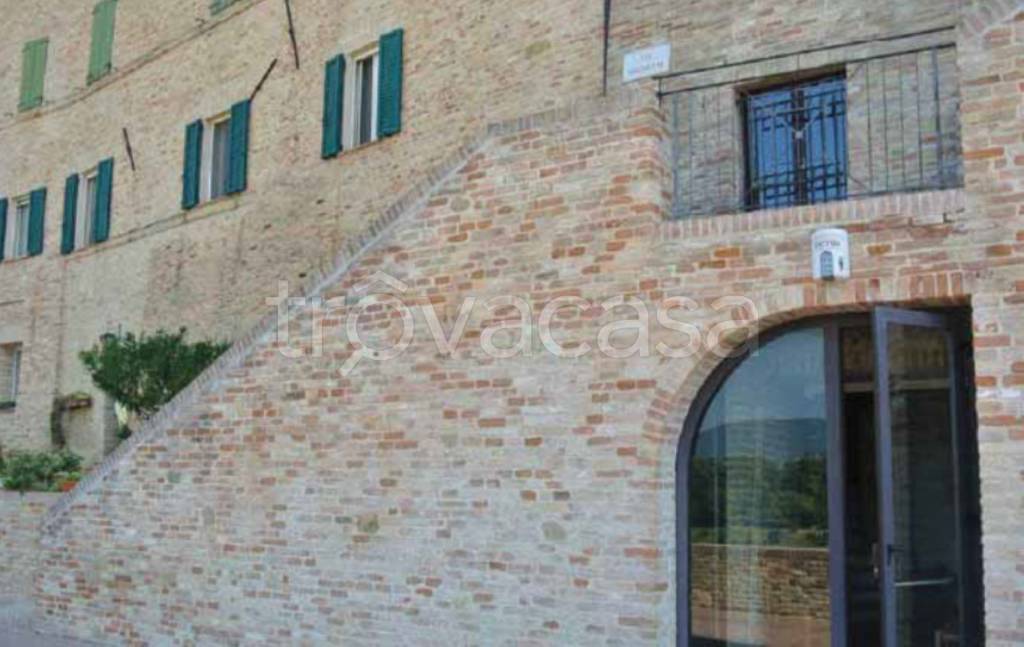 negozio in vendita a Treia