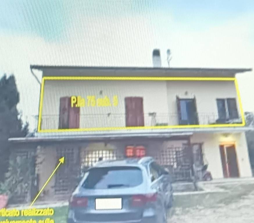 casa indipendente in vendita a Treia