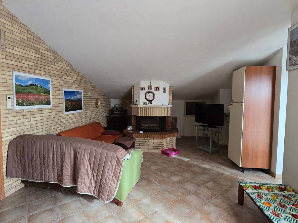 appartamento in vendita a Treia in zona Passo di Treia