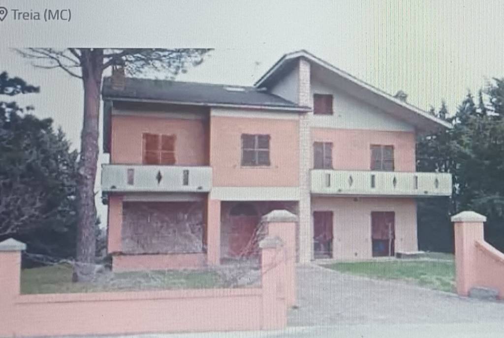 casa indipendente in vendita a Treia