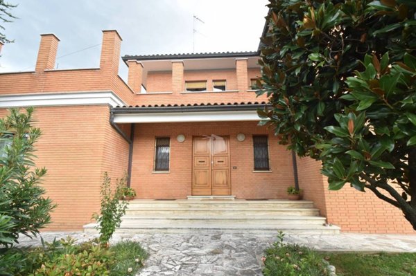 casa indipendente in vendita a Treia in zona Passo di Treia