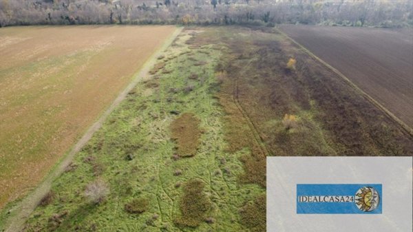 terreno agricolo in vendita a Treia in zona Passo di Treia