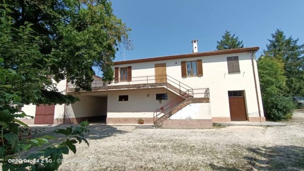 casa indipendente in vendita a Treia