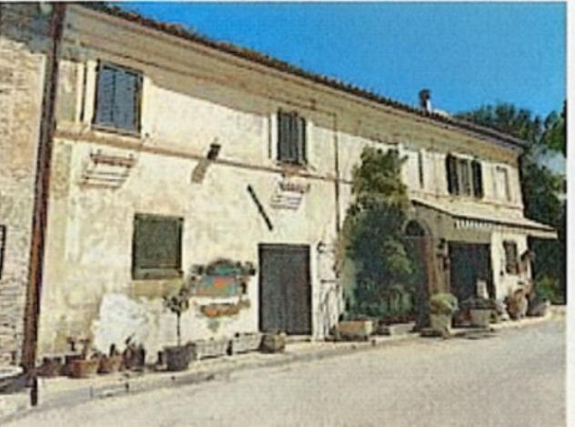 casa indipendente in vendita a Treia