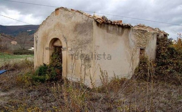 casa indipendente in vendita a Treia