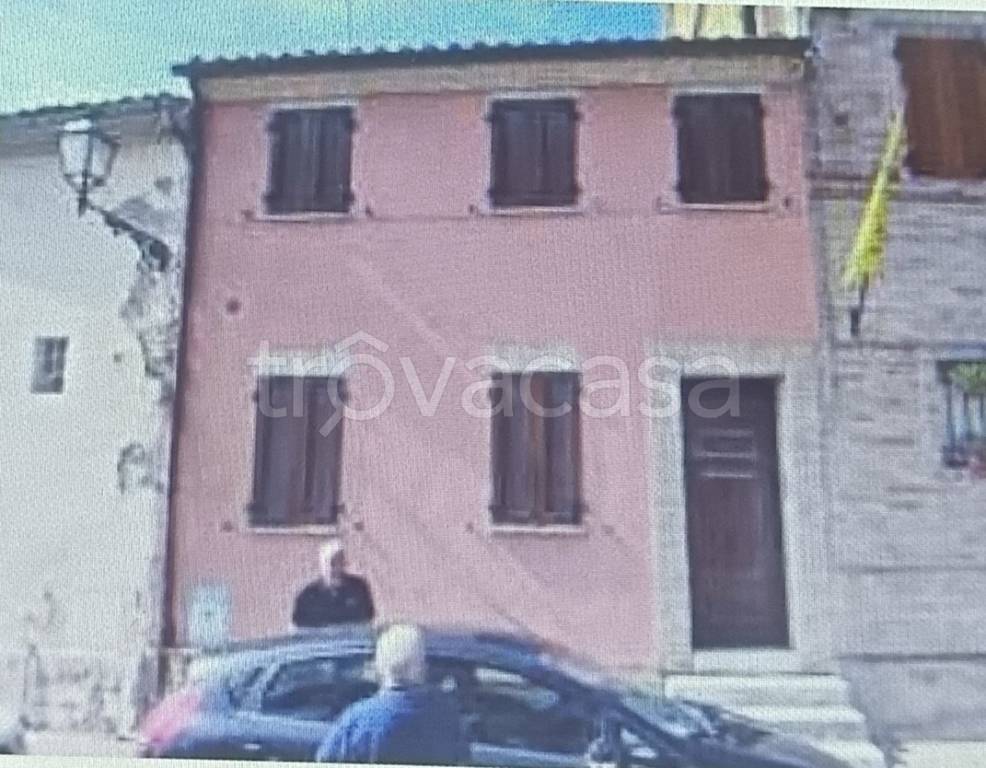 casa indipendente in vendita a Treia
