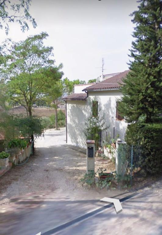 casa indipendente in vendita a Treia in zona Passo di Treia