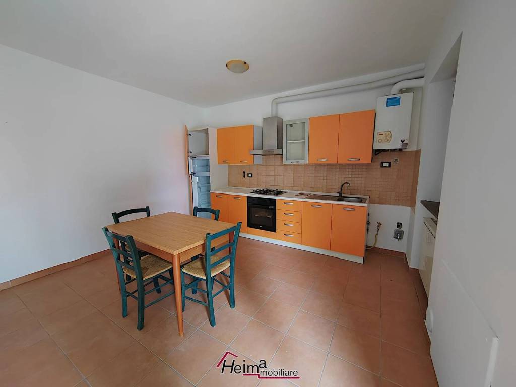 appartamento in vendita a Treia in zona Passo di Treia