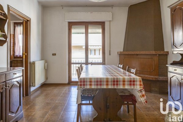 appartamento in vendita a Treia in zona Passo di Treia