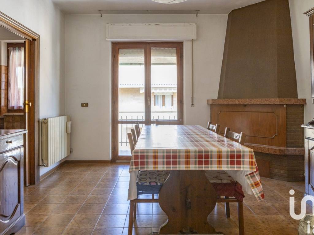 appartamento in vendita a Treia in zona Passo di Treia