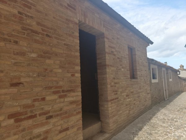 casa indipendente in vendita a Treia