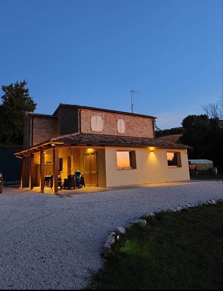 appartamento in vendita a Treia in zona Passo di Treia