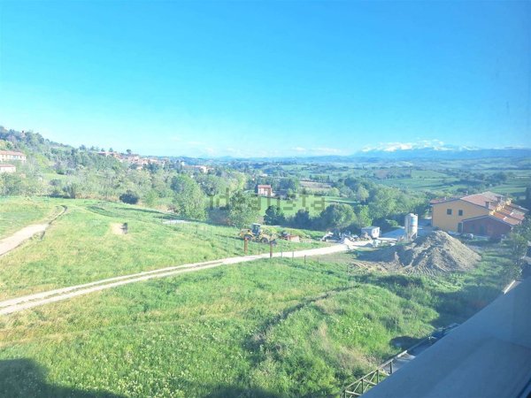 ufficio in vendita a Treia