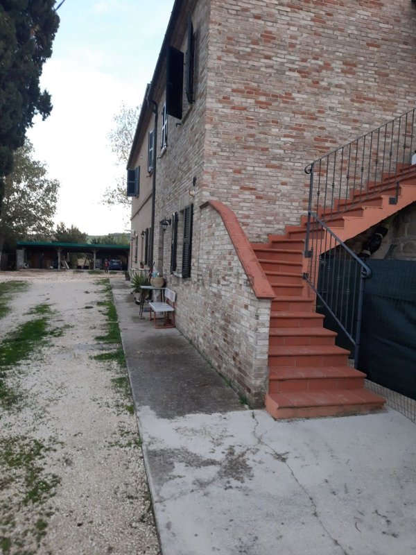 appartamento in vendita a Treia in zona Passo di Treia