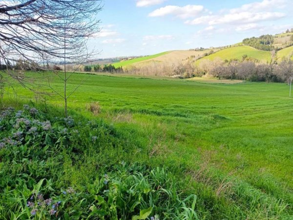 casa indipendente in vendita a Treia in zona Santa Maria in Selva