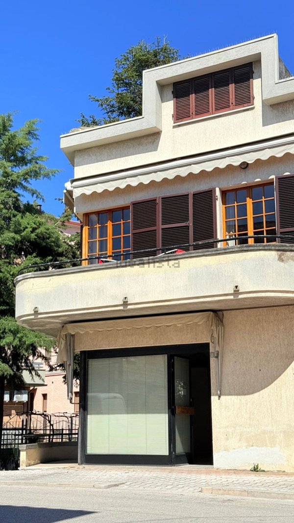 casa indipendente in vendita a Treia in zona Chiesanuova