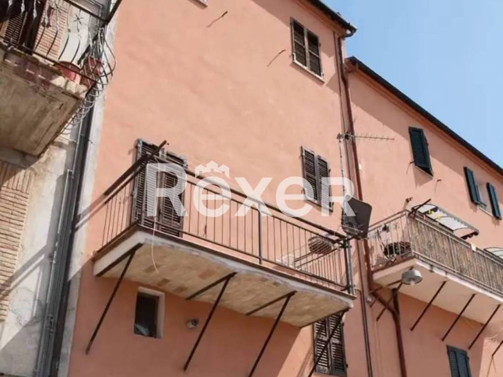 casa indipendente in vendita a Treia