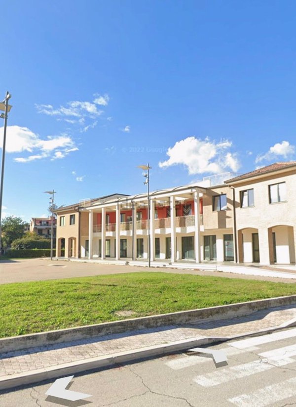 locale di sgombero in vendita a Treia in zona Passo di Treia