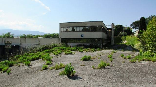 capannone in vendita a Treia